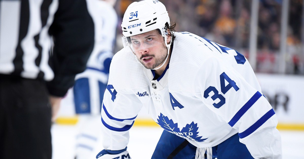 Les Maple Leafs de Toronto signent Auston Matthews à un mois de la pré-saison