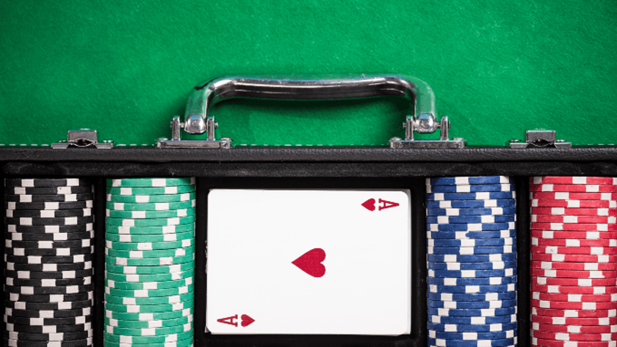 Poker Regeln: Schrit für Schritt Poker Anleitung für Anfänger Poker Regeln: Schrit für Schritt Poker Anleitung für Anfänger