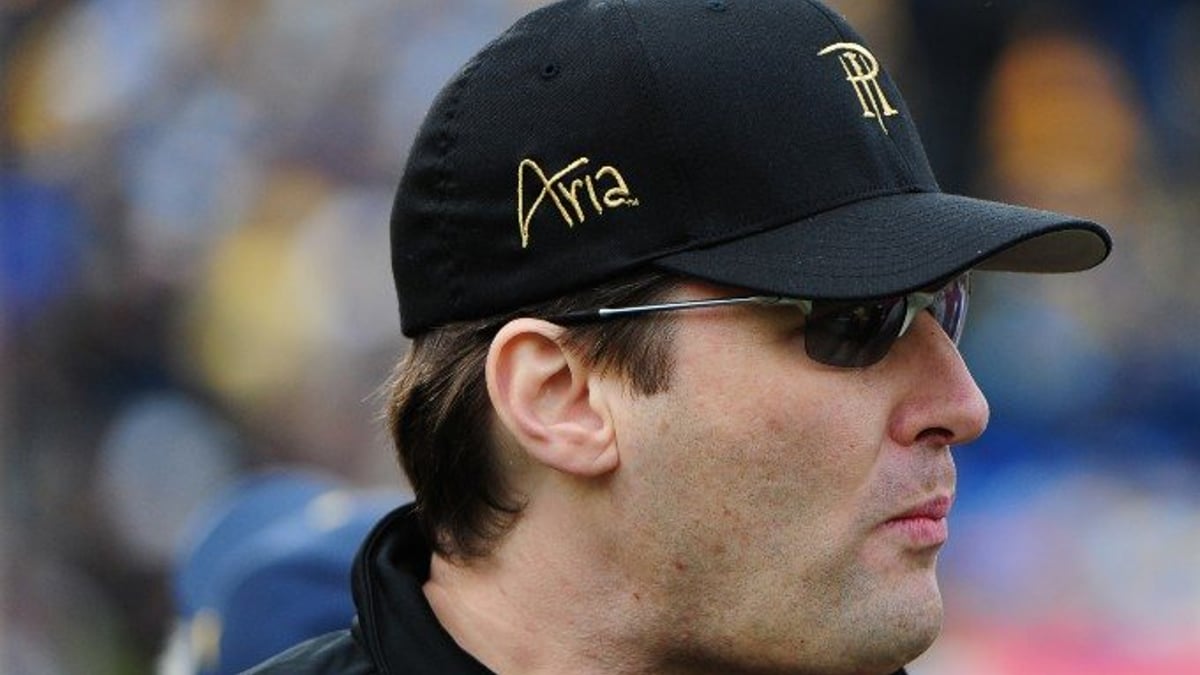 Coronavirus Sidelines ‘Poker Brat’ Phil Hellmuth Coronavirus Sidelines ‘Poker Brat’ Phil Hellmuth