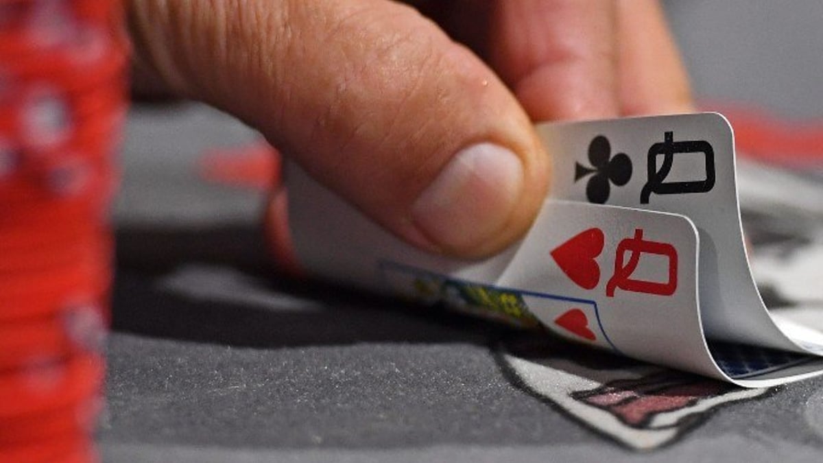 Royal Flush Propels Poker Pro To BetMGM Title, WSOP Underway In Las Vegas Royal Flush Propels Poker Pro To BetMGM Title, WSOP Underway In Las Vegas