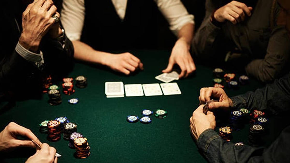 Poker Pros Shoot Down Garrett Adelstein vs. Robbi Jade Lew Misogyny Argument Poker Pros Shoot Down Garrett Adelstein vs. Robbi Jade Lew Misogyny Argument