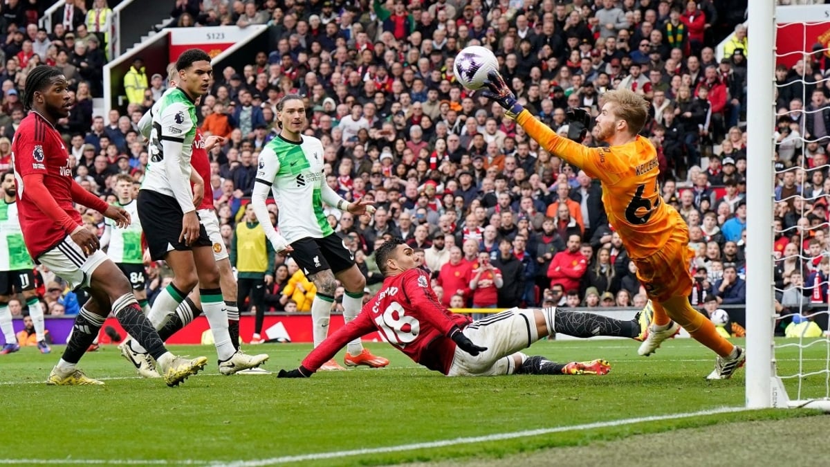 Alan McInally: Caoimhin Kelleher Would Be A Great Replacement For Joe Hart Alan McInally: Caoimhin Kelleher Would Be A Great Replacement For Joe Hart