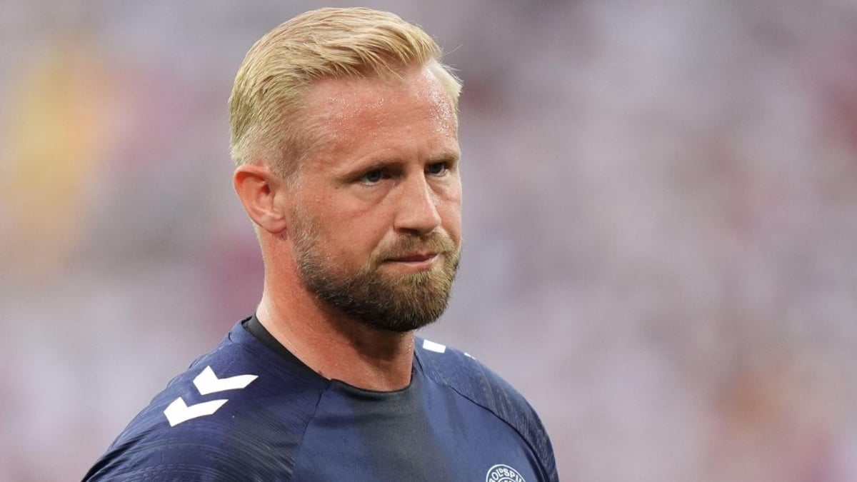 McInally Wants Schmeichel At Celtic And Says O'Riley Exit Would Not Be Disaster McInally Wants Schmeichel At Celtic And Says O'Riley Exit Would Not Be Disaster
