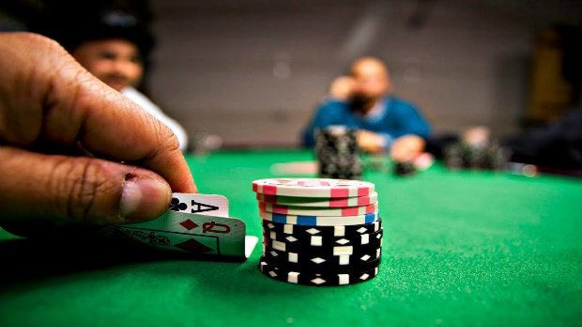 Poker Tournaments: Short Stack Strategy Poker Tournaments: Short Stack Strategy