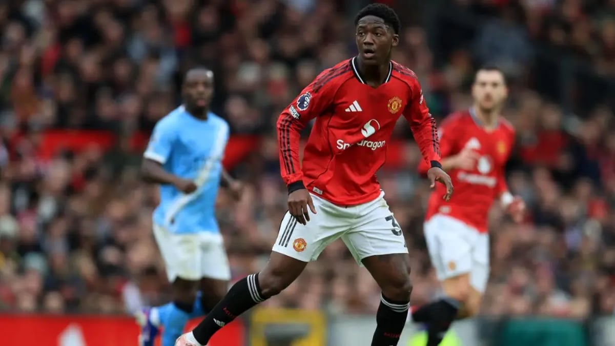 Louis Saha: Mainoo Needs To Earn New Contract; Palmer Would Be Great Signing Louis Saha: Mainoo Needs To Earn New Contract; Palmer Would Be Great Signing