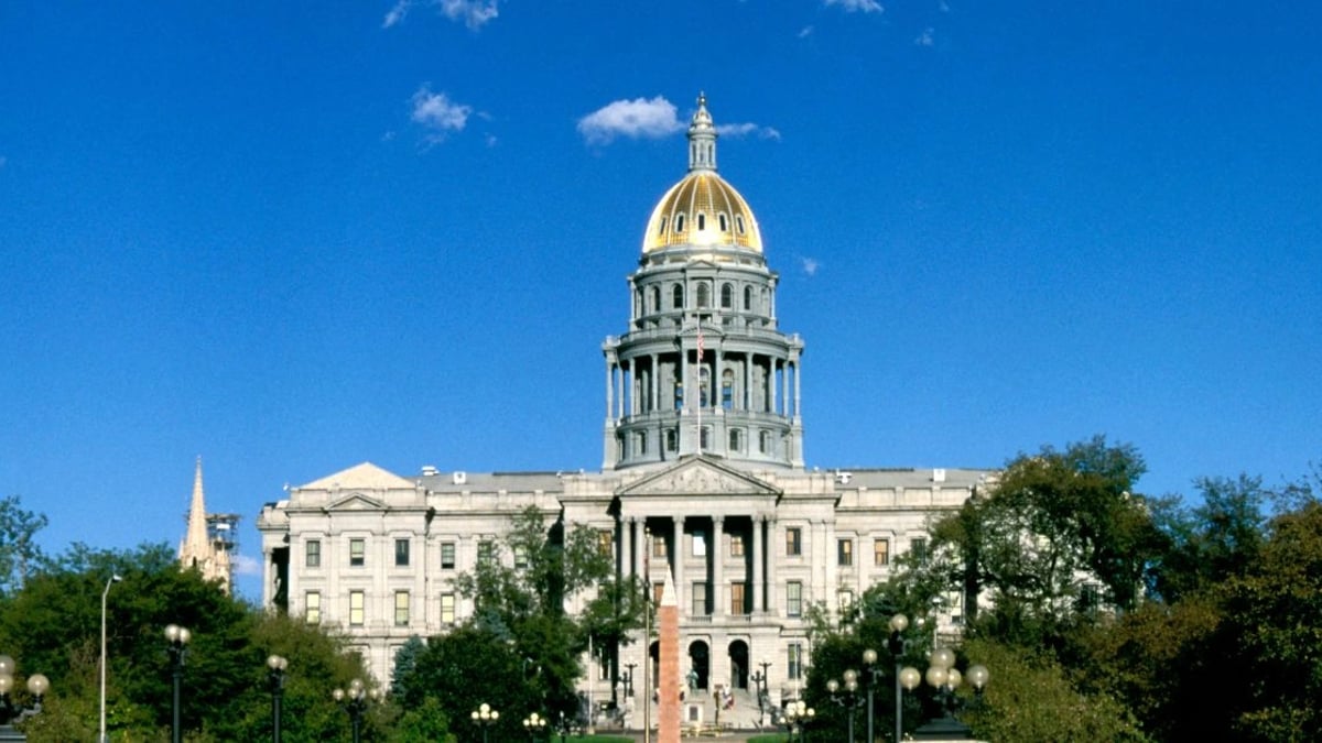 Colorado Sports Betting Safeguards Take Effect: Credit Card Ban, Deposit Caps