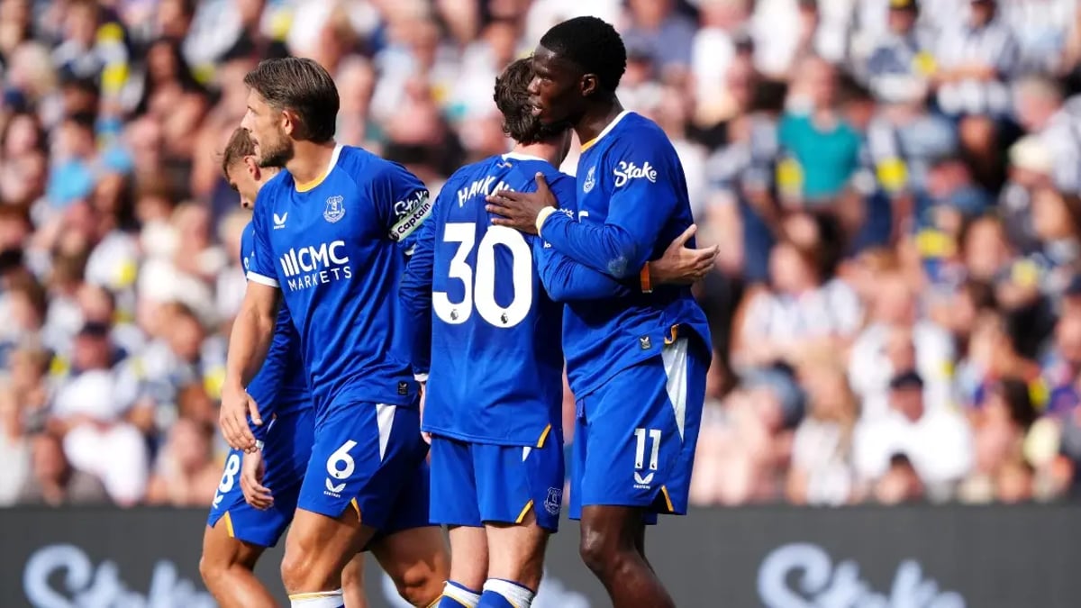 Premier League Clubs Keep Bookmaker Deals Despite Shirt Ban Premier League Clubs Keep Bookmaker Deals Despite Shirt Ban