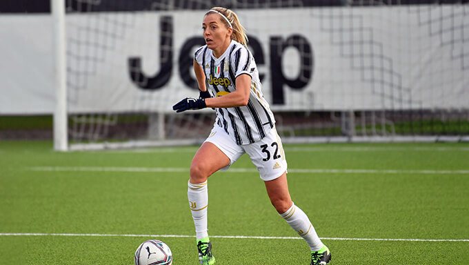 Calcio femminile: scontro al vertice e derby Calcio femminile: scontro al vertice e derby