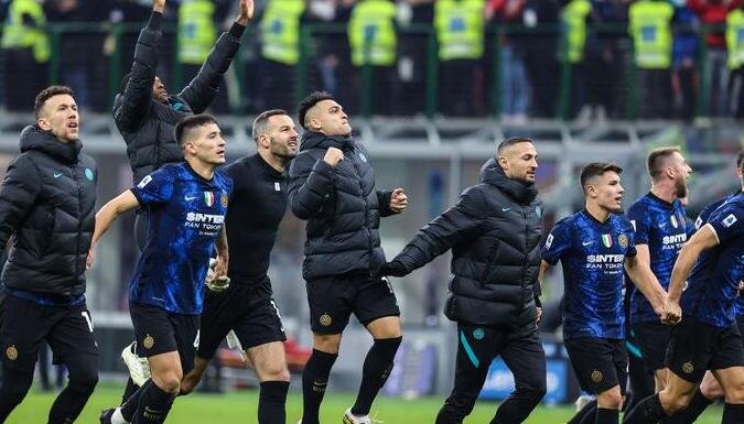 La Serie A saluta il 2021 La Serie A saluta il 2021
