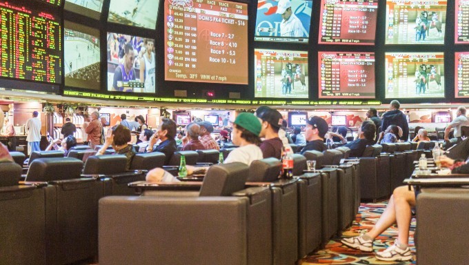Nevada Sportsbooks Set Record With Super Bowl Betting Nevada Sportsbooks Set Record With Super Bowl Betting