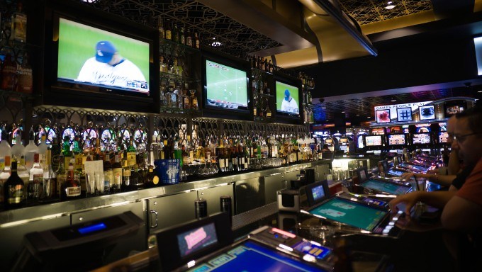 Sports Betting Revenue Declines at Arkansas Casinos During February Sports Betting Revenue Declines at Arkansas Casinos During February