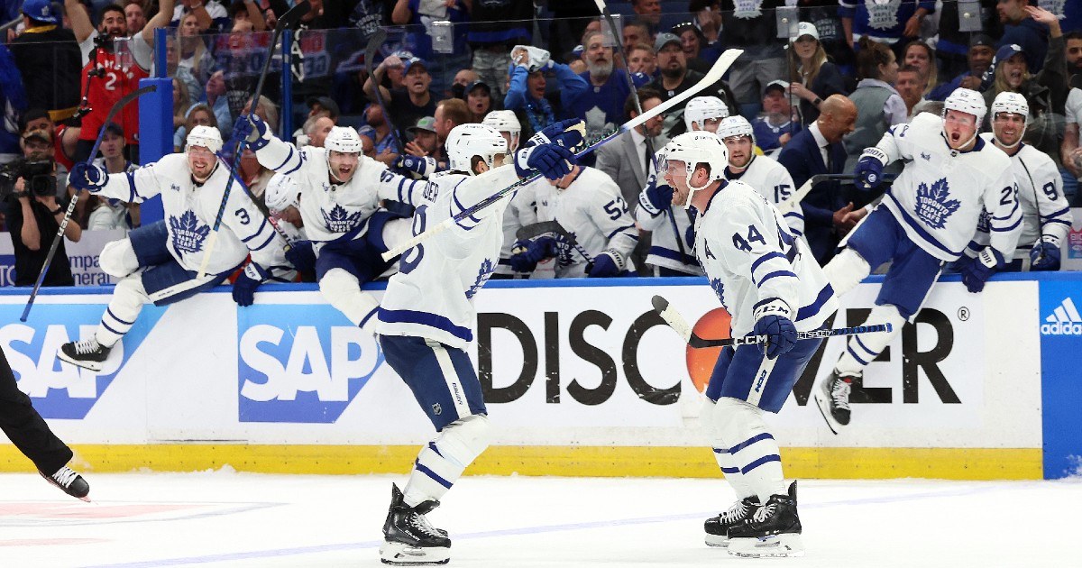 Toronto Maple Leafs Hope to Extend Lead on Tampa Bay Before Coming Home Toronto Maple Leafs Hope to Extend Lead on Tampa Bay Before Coming Home