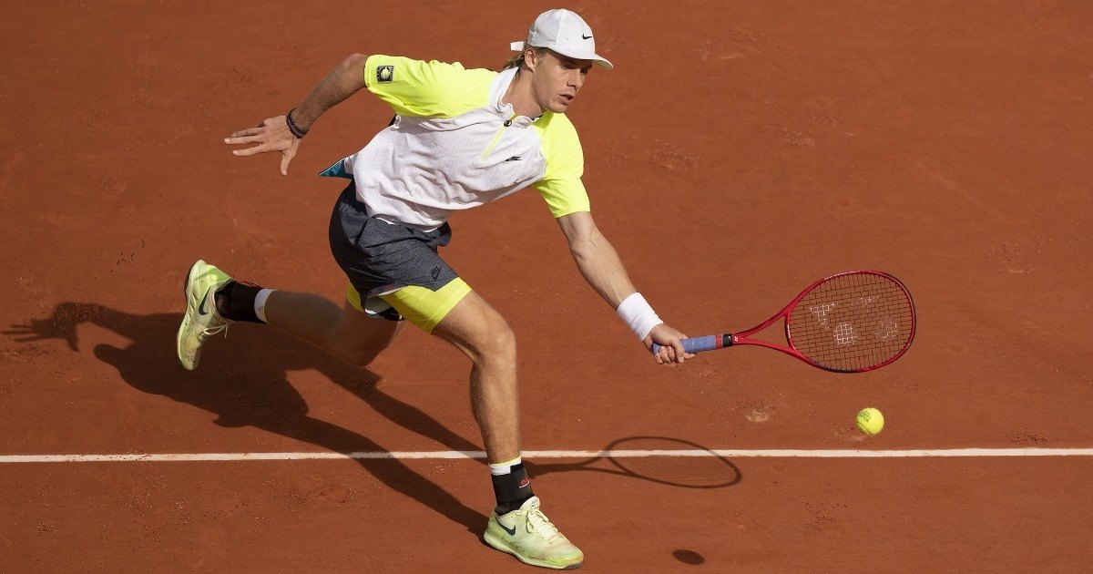 French Open: Canada's Shapovalov Advances, Set to Face No. 1 Alcaraz French Open: Canada's Shapovalov Advances, Set to Face No. 1 Alcaraz