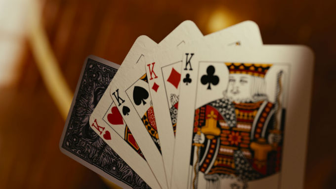 Professionele Pokerspeler Worden in 12 Stappen Professionele Pokerspeler Worden in 12 Stappen