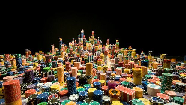 Pokertoernooien: Spelen met een Grote Stapel Pokertoernooien: Spelen met een Grote Stapel