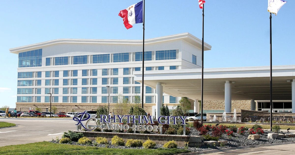 Iowa Casino Revenue Falls 13.1% To $131.4 Million In August Iowa Casino Revenue Falls 13.1% To $131.4 Million In August