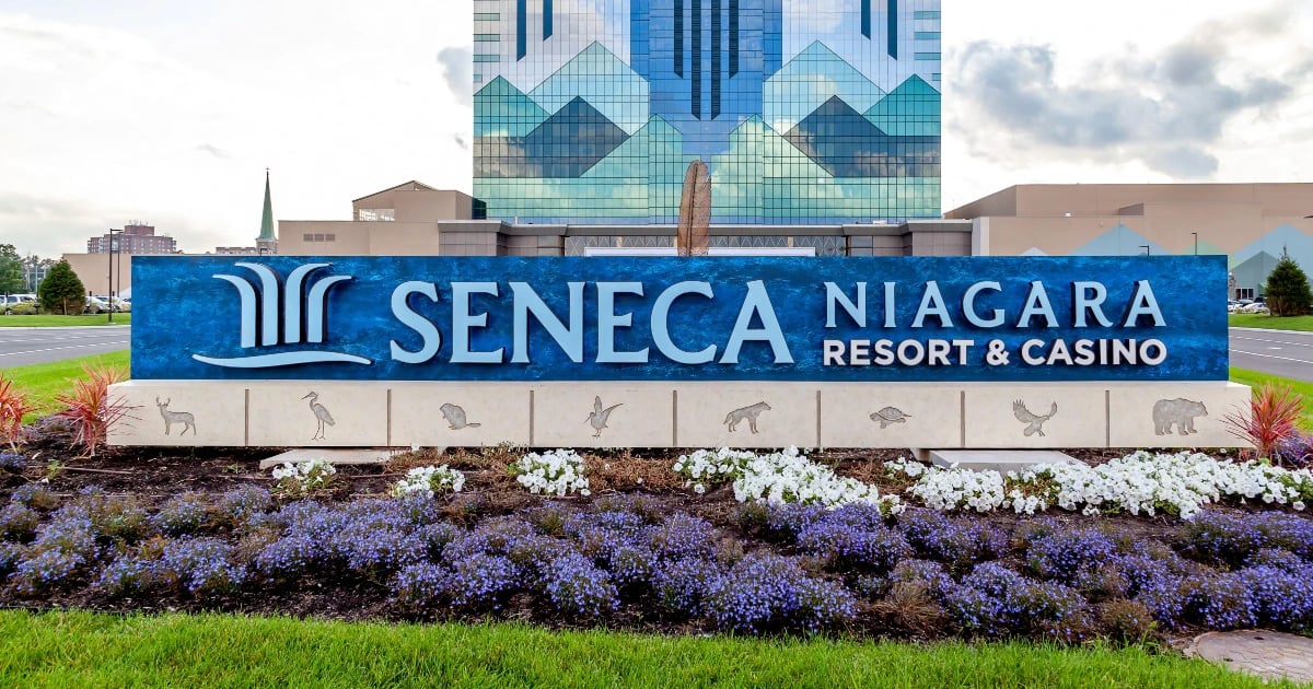 Seneca Niagara Announces $47m Renovation Of All 594 Hotel Rooms Seneca Niagara Announces $47m Renovation Of All 594 Hotel Rooms