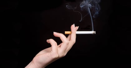 Il Loop della Sigaretta: Le 50.000 Ricerche Online di Chi Vuole Smettere di Fumare (Ma Non Riesce)
