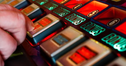 Jugar tragaperras con dinero real - Las mejores para ganar en 2026
