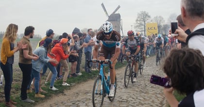 Kasseien, Kanshebbers &amp; Koersgeweld: Wedgids Parijs-Roubaix 2025