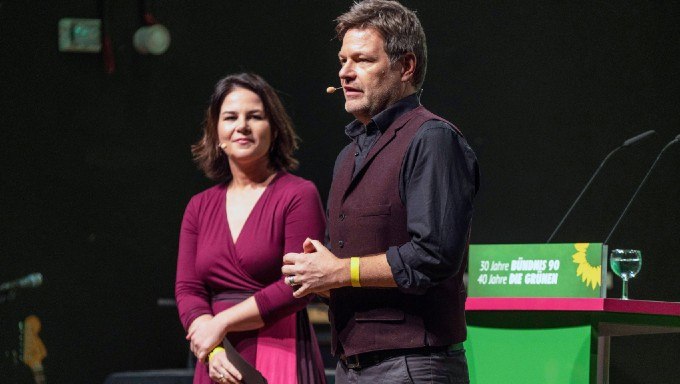 Wetten zur Bundestagswahl 2021: Grüne nach einjährigem Lockdown im Aufwind