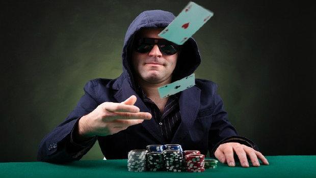 Advanced Poker Strategy: Fold Equity