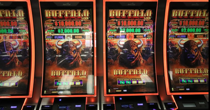 8 Helpful Tips for Playing Slot Machines