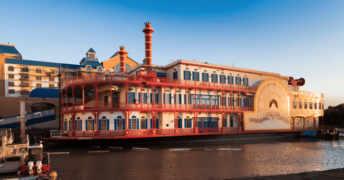 PENN Breaks Ground on $200m Hollywood Casino to Replace Iowa Riverboat