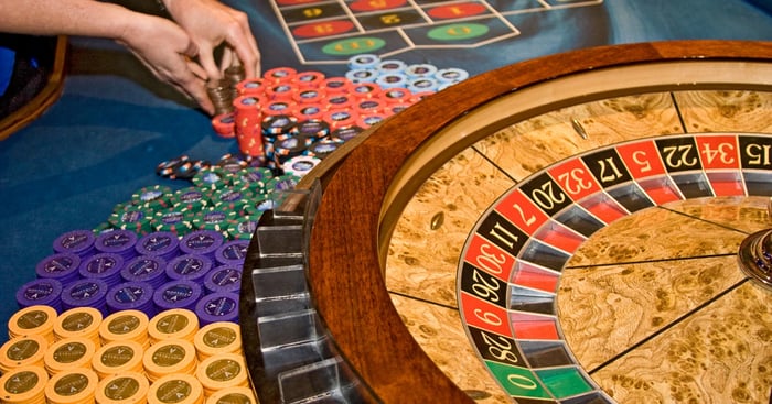 Pennsylvania Regulators Renew Live! Casino Licence, Bar Five Patrons