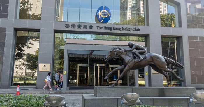 Hong Kong Jockey Club Investigates Turnover Decline in New Season