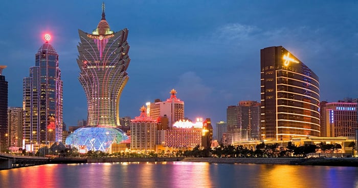 Macau Premium-Mass Wagers Fall 45% Year-On-Year
