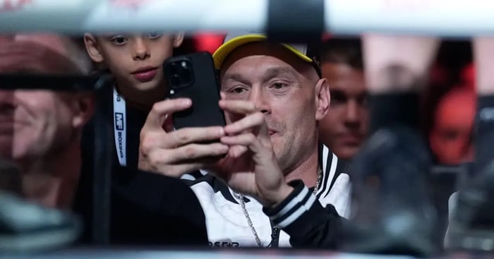 Tyson Fury Denies Gambling Ties