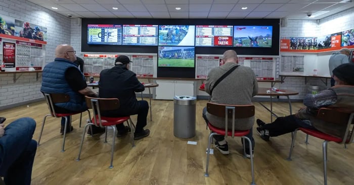 UK Public Distrusts Gambling Firms, Wants Fewer Shops